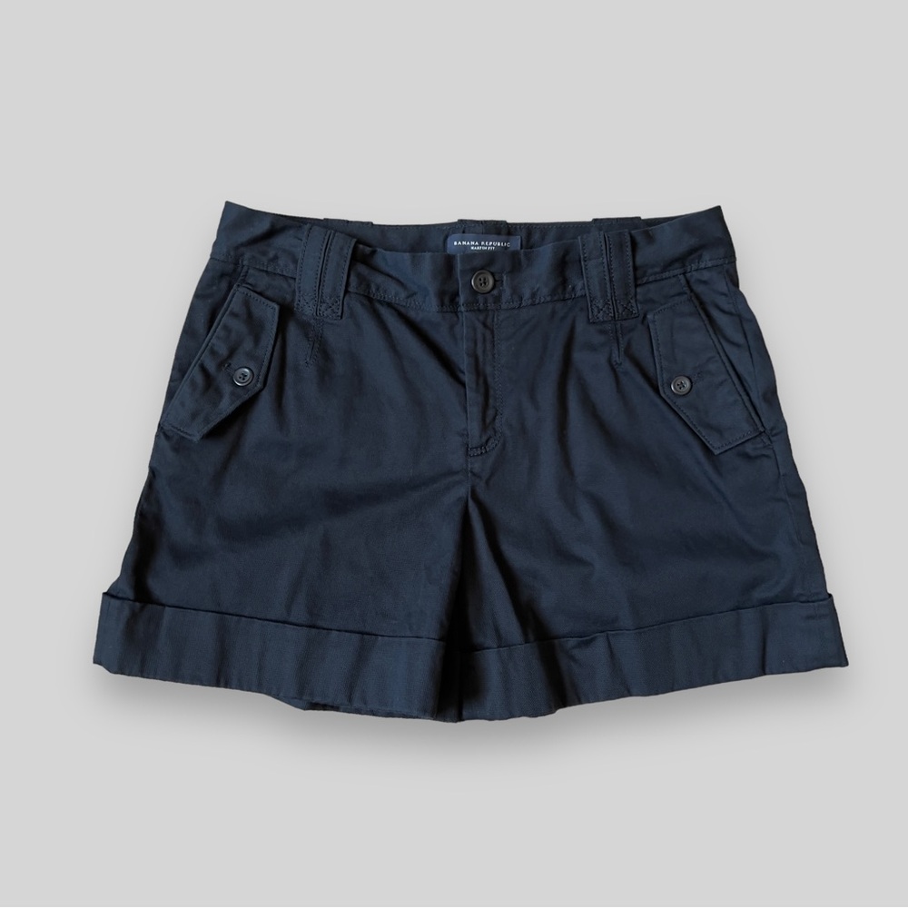 Banana Republic Martin Fit shorts